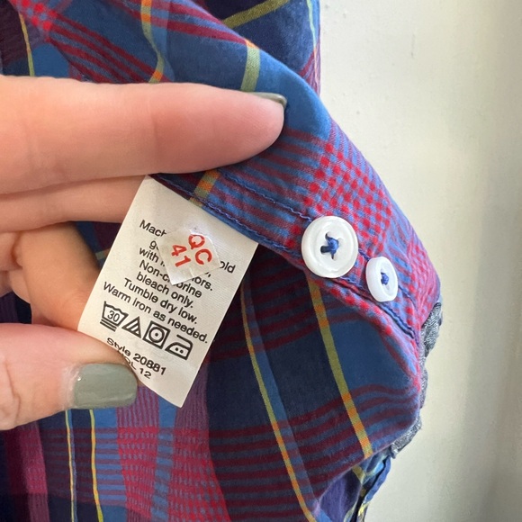 JCrew Button Down in excellent condition! - Picture 4 of 5